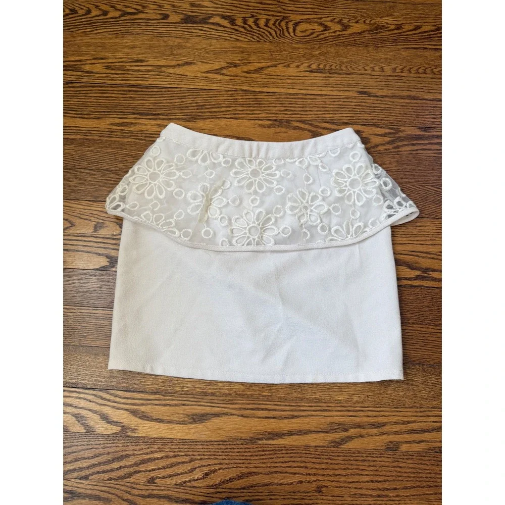 Vintage Cream Floral Lace Peplum Mini Skirt Late Y2K Coquette Euro Boho XS/ S - Picture 1 of 3